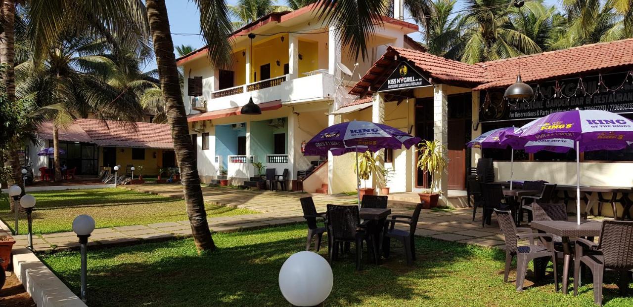 Vinsons Cottages Colva Exterior foto