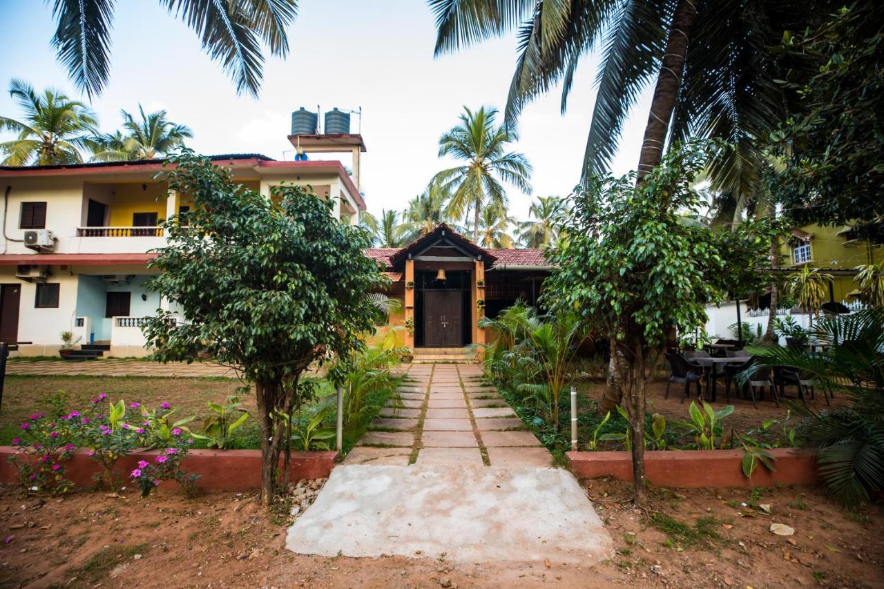Vinsons Cottages Colva Exterior foto