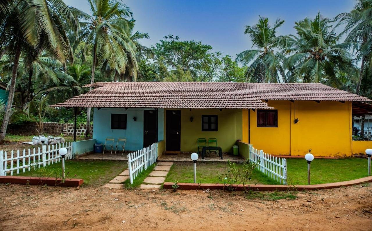 Vinsons Cottages Colva Exterior foto